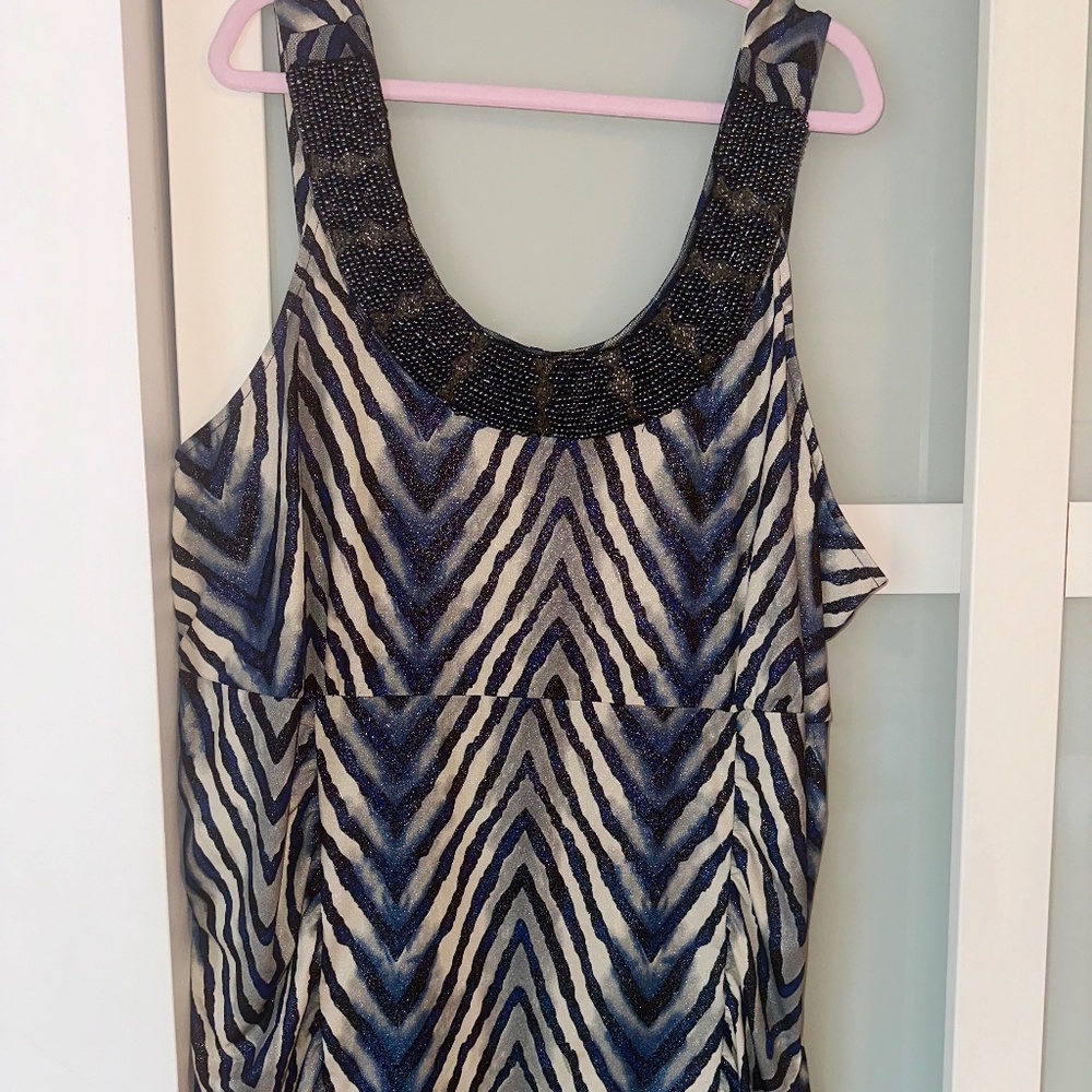 Blue/Beige Sleeveless Blouse 4X